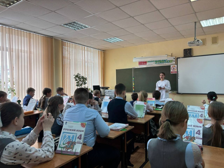 12 апреля - День космонавтики.